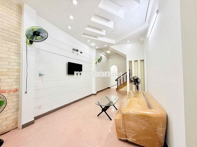 Cho thuê nhà nguyên căn 4 Tầng - 4PN mặt tiền đường Tiểu La - Đà Nẵng