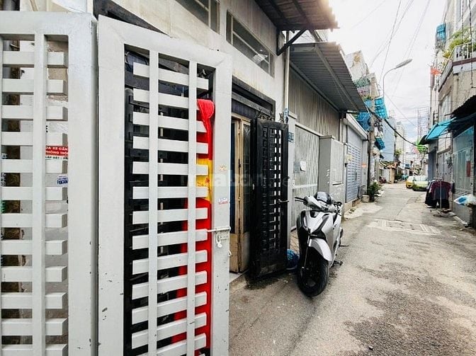 Bán nhà hxh thông trần bá giao,f5,trệt, 3 lầu