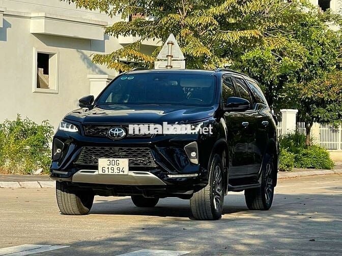 Toyota Fortuner 2020 2.8V 4x4 AT Đen