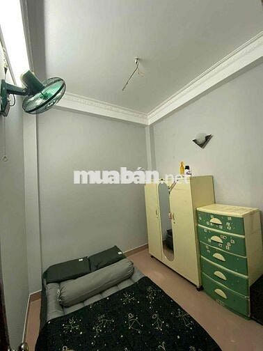 p trọ đường cao thắng q3 gần đh Hoa Sen giá 2tr4