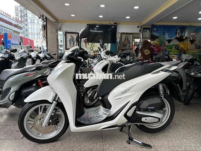 SH 160i ABS + HSTC 2025 Trắng BSTP Chính Chủ