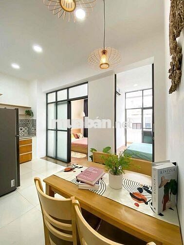 Cuối T11 Trống 2PN DT >40m2 Ban Công Lớn_Máy Giặt Riêng_📍Cách Q1 5P