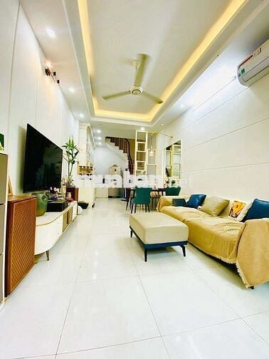 BÁN NHÀ RIÊNG VTP - 35M2 - 5 TẦNG - FULL NỘI THẤT XỊN SÒ - Ô TÔ ĐỖ CỬA