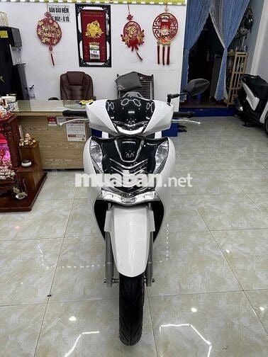 Honda SH 125 CBS 2023 Trắng 10000 km