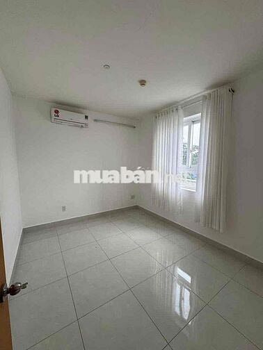 Share phòng trọ có ban công 3.5tr đường Hoà Hưng