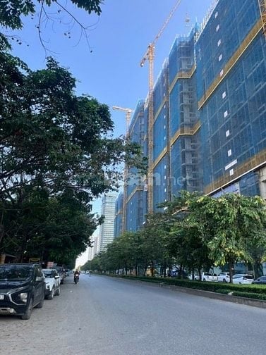 An Dương Vương – Tây Hồ - Ô TTo – 101 M – Đất – MT4.5 M – Giá 26.3 Tỷ.