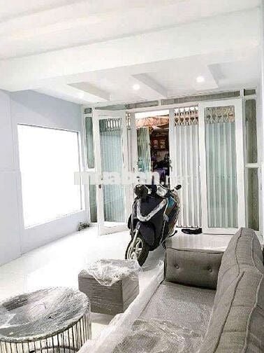 XE HƠI ĐỖ CỬA - CĂN GÓC 2 MT - DÒNG TIỀN 180TR/NĂM - 2T/88M - 7.2 TỶ