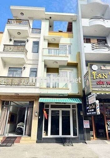 Nhà thuê Mặt Tiền Văn Cao. Quận Tân Phú ( 6pn, 4wc). Dtsd 288m2