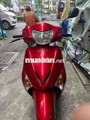 Honda lead 10Fi đời 2012 máy em ko hu hi
