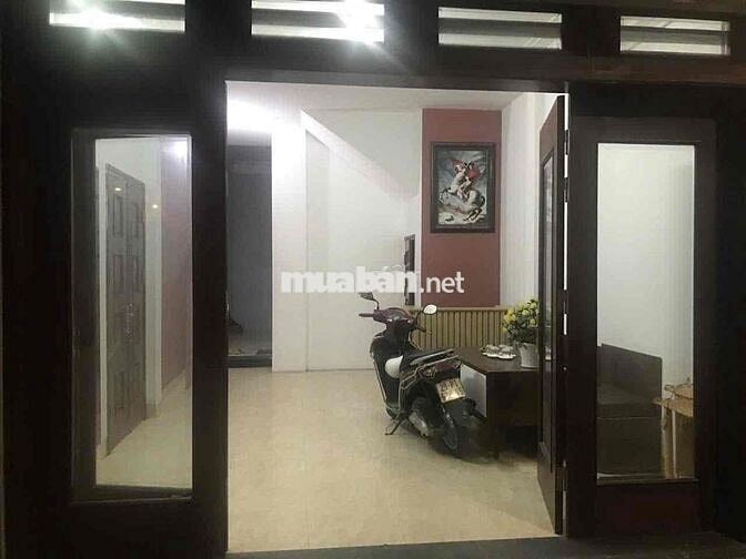 Văn Phòng Mặt bằng-45m2 ngõ 201 Trần Quốc Hoàn - Cầu Giấy