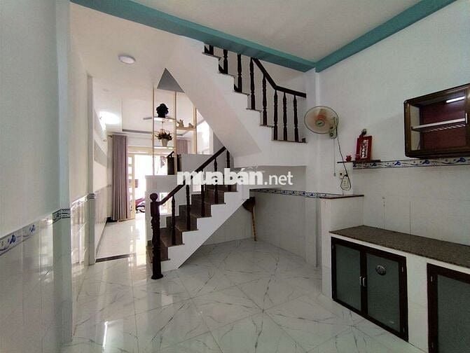 Nhà Quận 6 hẻm xe hơi Phú Lâm Bà Hom giá rẻ