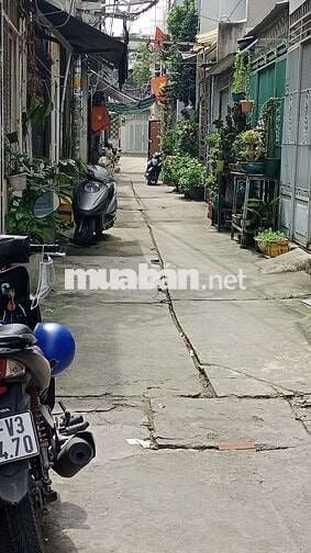 Nhà 3 Tầng Ngang 6m, 3 Tầng, Gần Chợ Thạch Đà