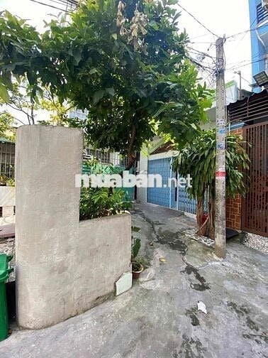 Nhà cấp 4 diện tích 120m2(Chính chủ)