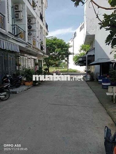 BÁN ĐẤT TẶNG NHÀ 2 LẦU HẺM 2 XE HƠI KHÔNG QUY HOẠCH 5.2TỶ