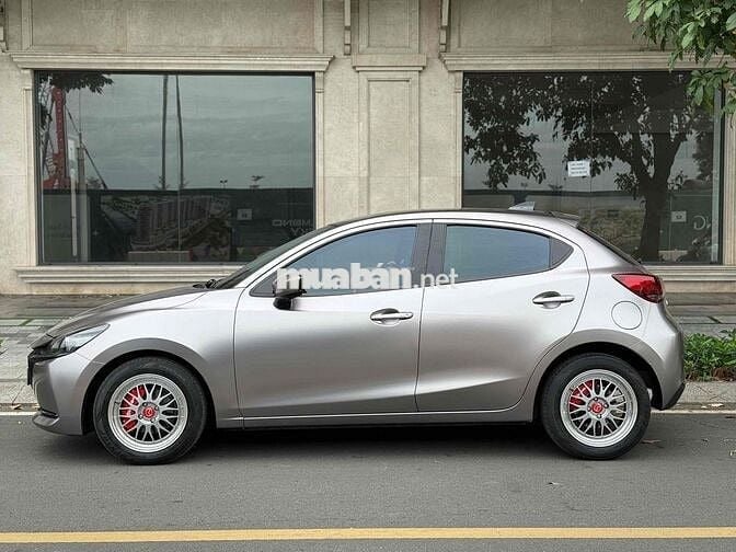 Mazda 2 Luxury 2022- 22.000km Lên nhiều đồ chơi.