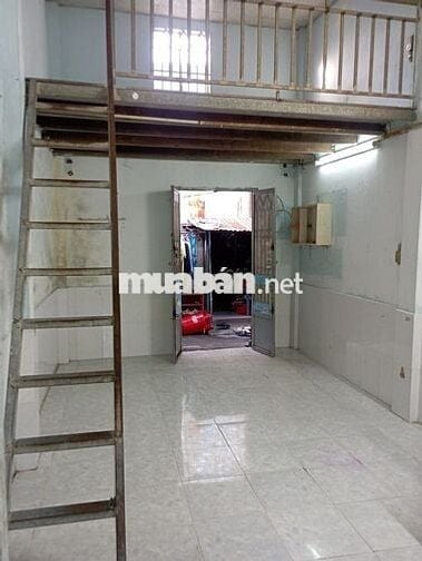 Cho thuê phòng trọ có gác khu vực quận 8. Gần ngay vòng xoay trung sơn