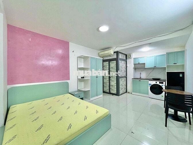 STUDIO FULL NỘI THẤT NGAY ĐƯỜNG D5 NGAY FTU,HIU,UEF..