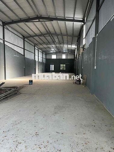 cho thuê kho mặt tiền Nguyễn Bình 300m2
