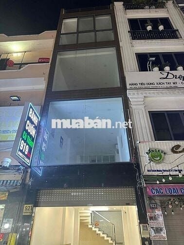 Cần sang Mặt Tiền 4 tầng rất đẹp tại CMT8 , P7, Tân Bình. Giá rẻ