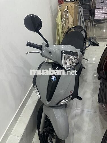 Bán xe còn mới LIBERTY màu xám như hình