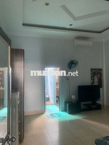 Nhà 3 lầu MT đường ĐHT 02 gần chợ cây sộp. 4,7 x 20m giá 10ty200tr