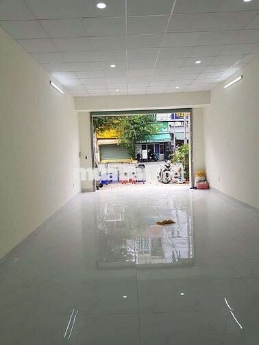 Cho thuê nhà Phạm Văn Bạch, P.15, Q.Tân Bình

+ Diện tích: 5mx26m