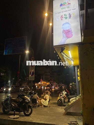 Sang quán nước ép 20m2 326A Hoàng Văn Thụ