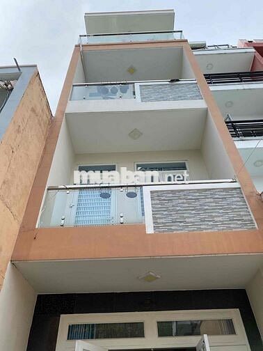 mặt tiền đường 16m 4 tầng 4 P ngủ P khách Bếp. P thờ sân thương