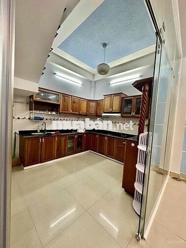 Cho thuê nhà nguyên căn Đường Thích Quảng Đức Quận PN