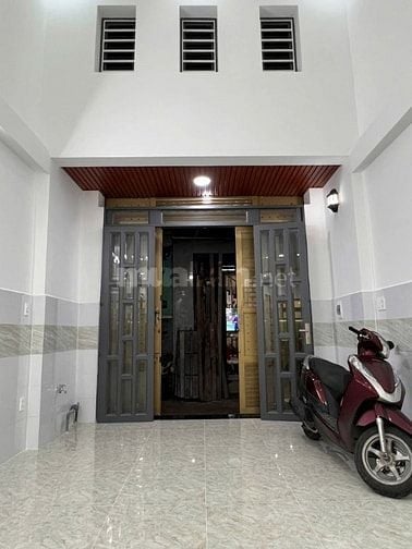 Chủ cần bán gấp nhà Q.10 Thành Thái