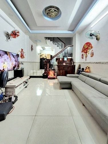 KD thua lỗ cần bán gấp nhà 1t1l Trần Quang Diệu 51m2_1 tỷ 580tr SHR 