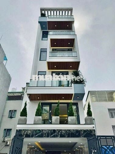 NHÀ 5 LẦU KẾ ĐẠI HỌC HUFLIT SƯ VẠN HẠNH, QUẬN 10