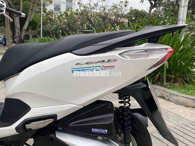 Bán Lead  2023 4val Một Đời chủ : xe Nguyên zin :