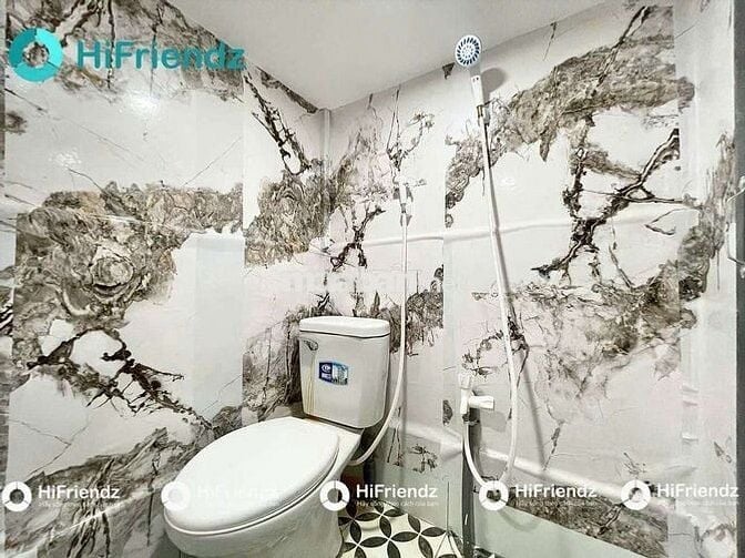 Cho thuê căn hộ 2PN, 2WC, vị trí trung tâm, tiện ích đủ đầy.