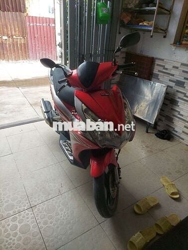 càn bán xe Honda Air Blade 2011 màu Đỏ bạc