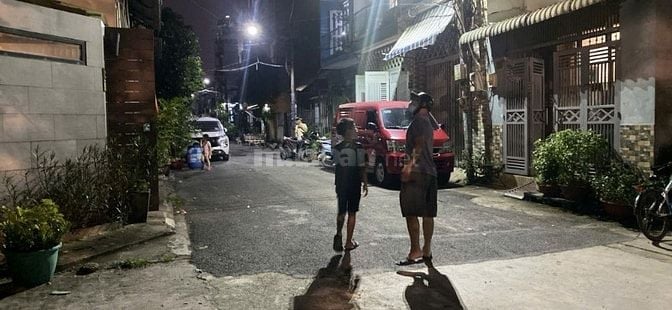 Đất 4x13=50 Hẻm 8m thông 1 sẹc/ Quốc lộ 1A-Nguyễn Thị tú