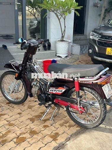 Honda Dream màu Nâu đỏ