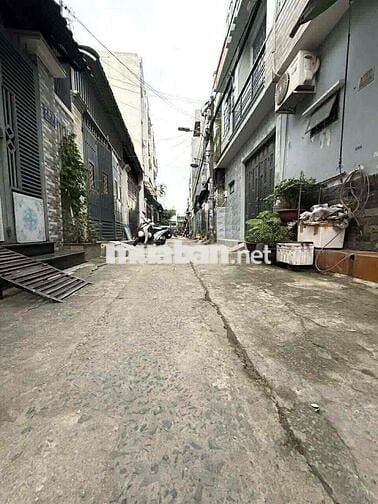 Q12- HXH-2 tầng -4tỷ nhỉnh- ngay UB Quận 12