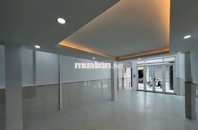 Mặt TIền Đường Giao Lê Quang Định Và Phan VĂn Trị 270m2 3 Lầu Ngay Chợ