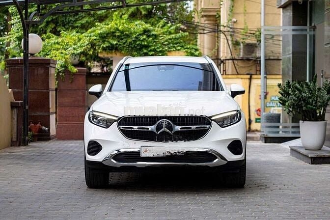 E cần bán Mercedes GLC200 4Matic sx 2023