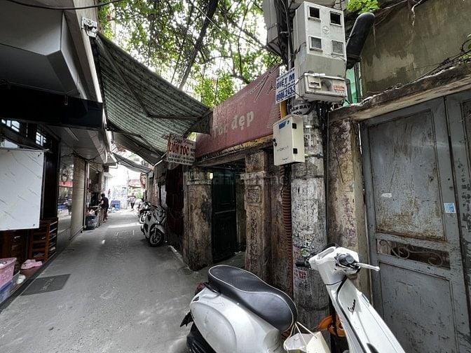 Đường Láng – Đống Đa – Ô TÔ – 84 M2 – C4 – MT 6 M – Giá 16.5 Tỷ. 