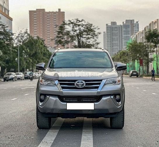 Đổi xe cần bán Toyota Fortuner 2019, At, máy dầu,