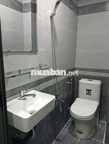 Hẻm xe hơi đầy đủ nội thất phòng trọ quận 1