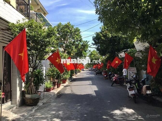 Bán đất mặt đường Lê Thánh Tông chính chủ