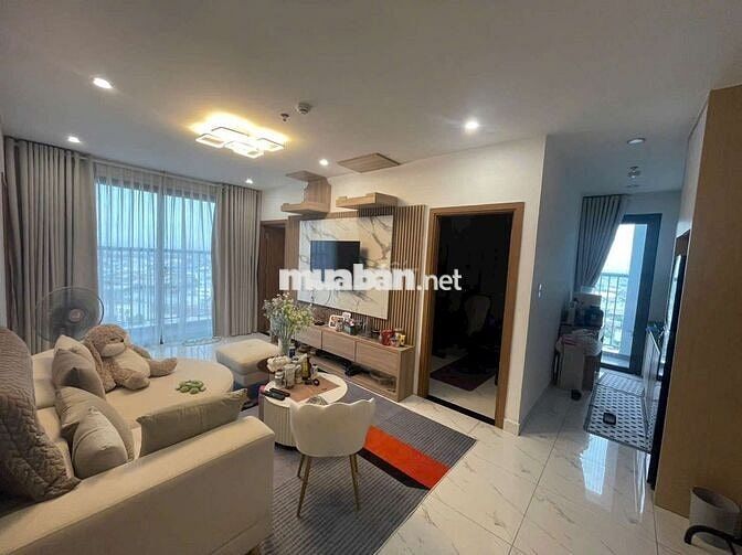 (7703) star tower 68m2. Thị trường 2,3 tỷ. Em gái ngây thơ : 1,850 tỷ