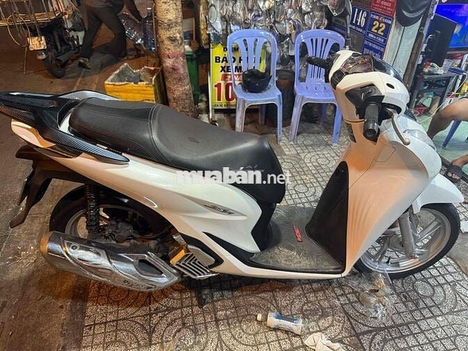 SH125i không sử dụng cần bán