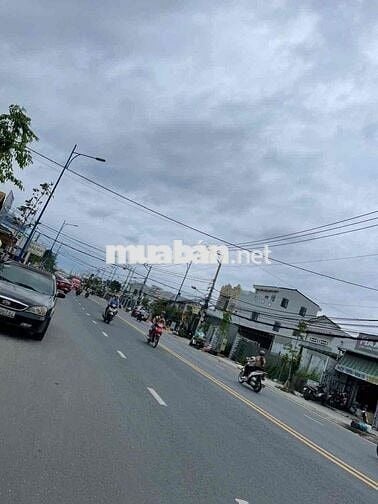 Nhà 5x30m trống suốt mặt tiền Hoàng Quốc Việt