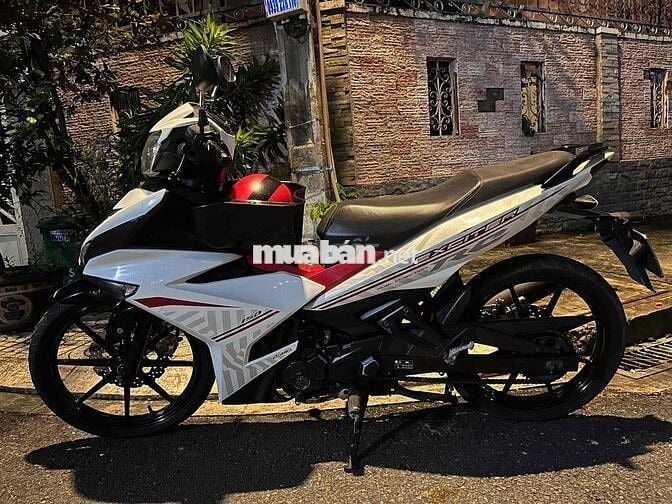 Yamaha Exciter 150 Trắng Đen Đỏ