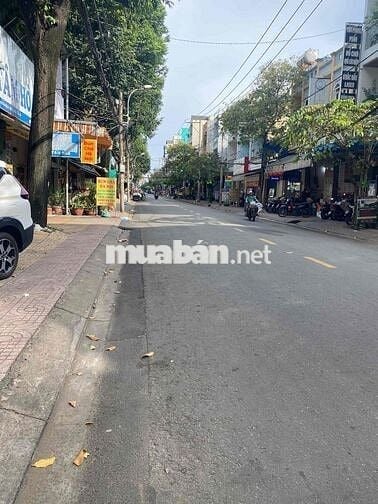 Chủ kẹt Bank bán gấp MTKD Nguyễn Sơn. 4m x 18m. Nhà 4 tầng. Giá 13.5