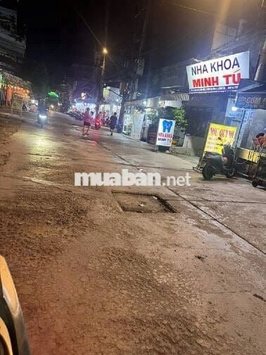 Hẻm xe tải Lê Văn Quới - 4mx11m - 2 tầng - Hơn 4 Tỷ